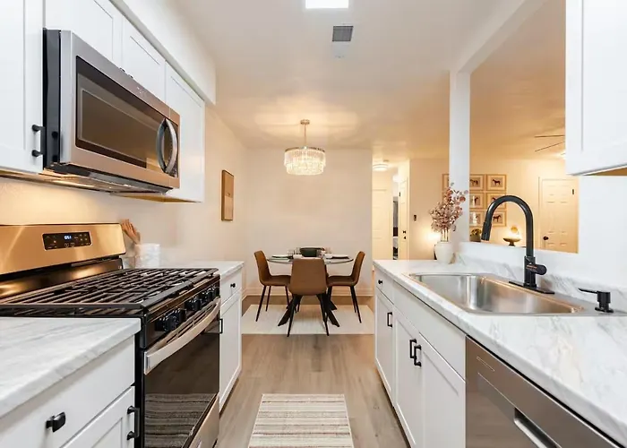 7 Min To Brushy Creek Retreat 3br With Office