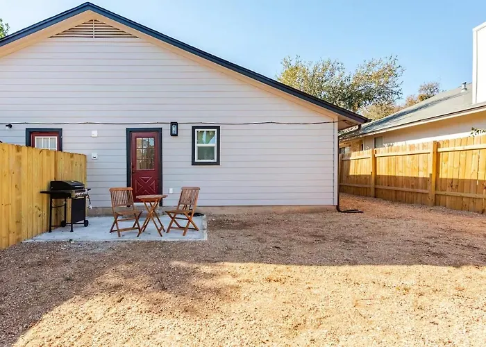 Holiday home 7 Min To Brushy Creek Retreat 3br With Office *